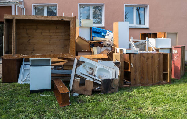 Best Yard Cleanup Services  in Martins Additions, MD